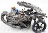 废铁制成的怪兽摩托车，牛逼！
